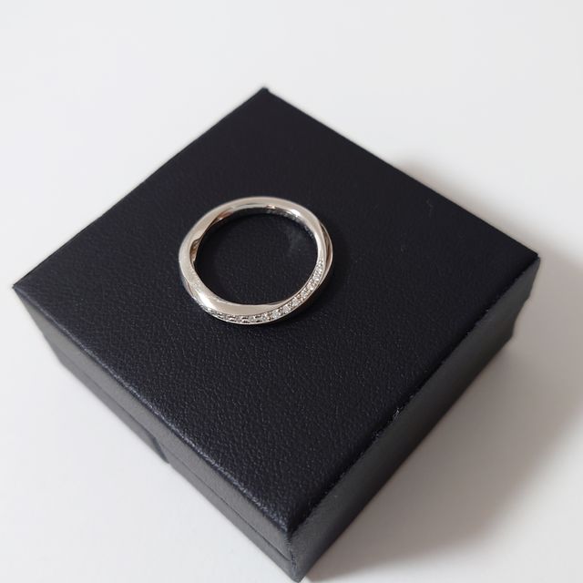 【エクセルコダイヤモンド(EXELCO DIAMOND)の口コミ】 接客がとてもよかったです。
2人でこれがいいねと決めたのでこのデザイン…