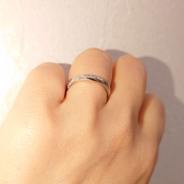 【エクセルコダイヤモンド(EXELCO DIAMOND)の口コミ】 接客がとてもよかったです。
2人でこれがいいねと決めたのでこのデザイン…