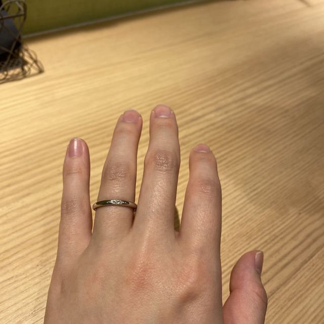 【銀座ダイヤモンドシライシの口コミ】 シンプルなものを探していましたが、ダイヤありを試着させていただき想像…