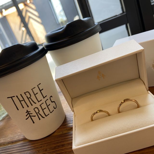 【THREE TREES(スリーツリーズ)の口コミ】 好きなデザインで手作りできることが一番な決め手でした。
一生に一度のこ…