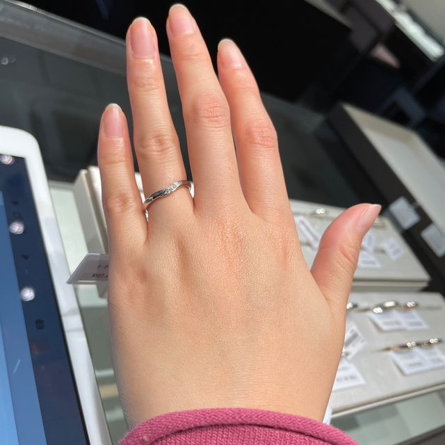 【アイプリモ(I-PRIMO)の口コミ】 デザインが可愛くて選びました。他店でも似たデザインを試着しましたが、…