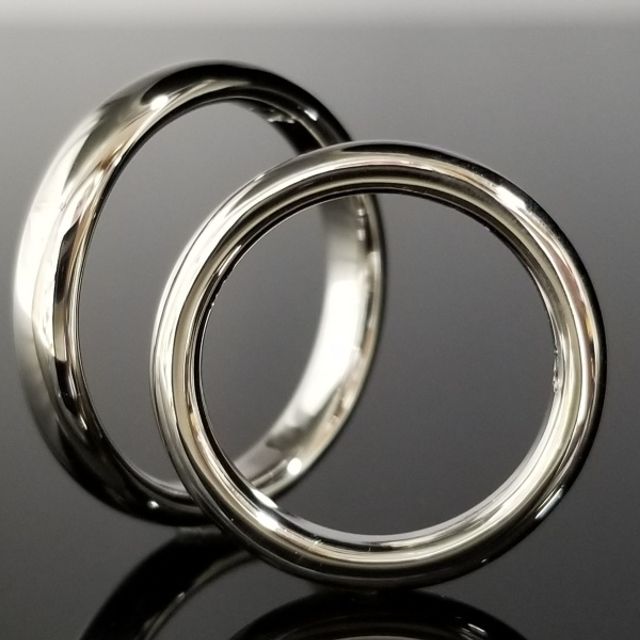 こだわりの丸みを出しフルオーダーメイド結婚指輪