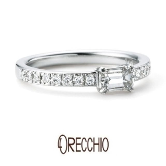 ＜siena～シエナ＞SE-1101 エメラルドカットダイヤの透明な輝き×メレダイヤの煌びやかな輝き