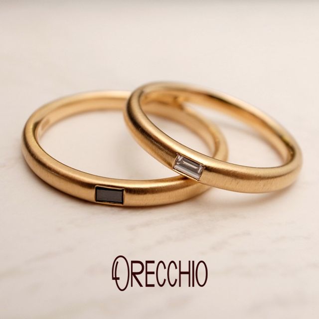 ＜aman～アマン＞AM-2309/AM2310 細身でマットなアームにバゲットカットダイヤがアクセントの結婚指輪