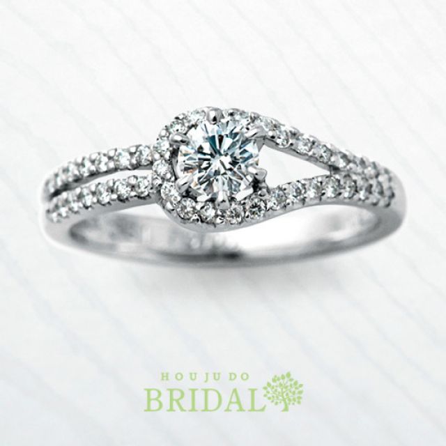 【宝寿堂】エレガントなアームにダイヤ煌めく華やかエンゲージ《HD2591》