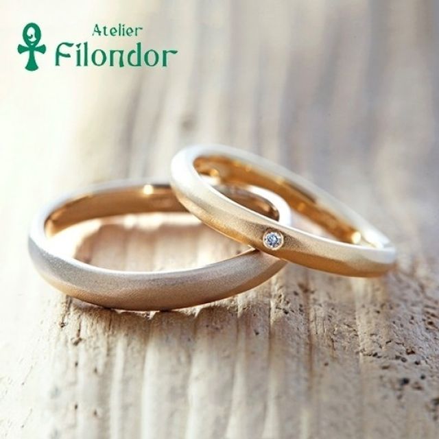 【アトリエ・フィロンドール】ウッドのような自然な質感の鍛造マリッジリング HISTOIRE Ciel C01