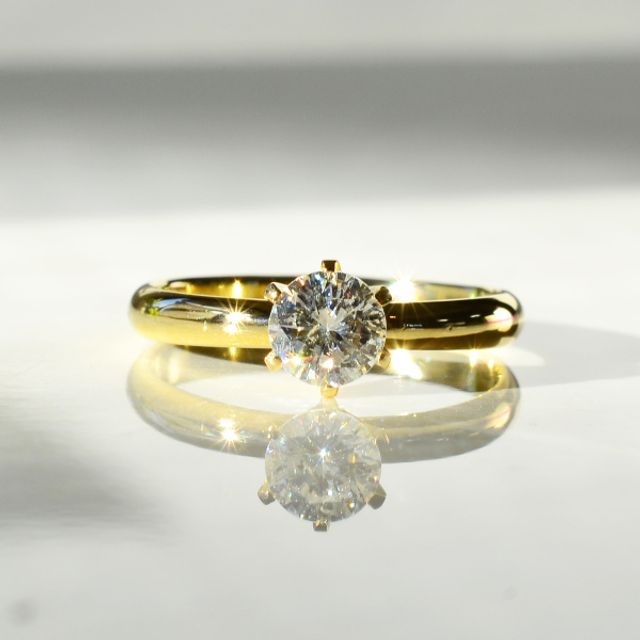 手作り婚約指輪コース　6本爪の婚約指輪